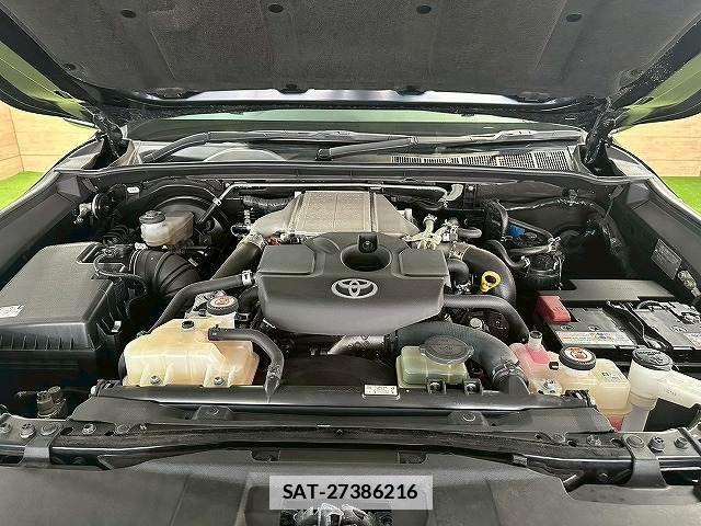 Toyota HILUX 2021-12 7785543-12