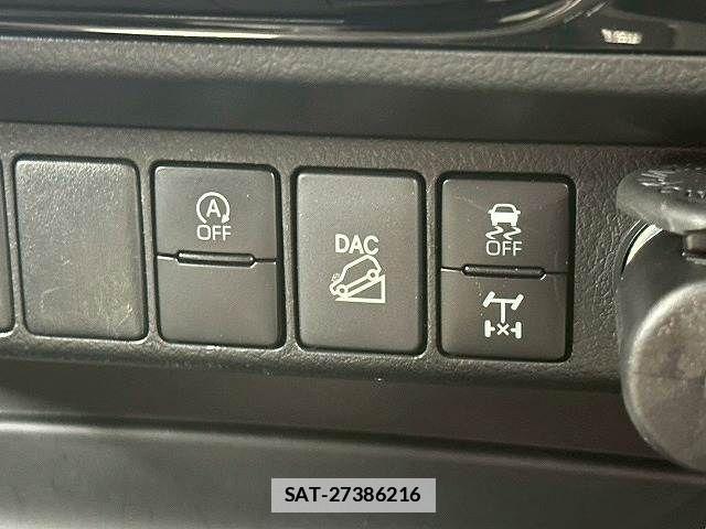 Toyota HILUX 2021-12 7785543-5