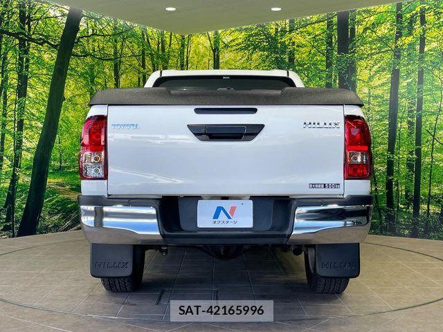 Toyota HILUX 2018-01 7785533-15