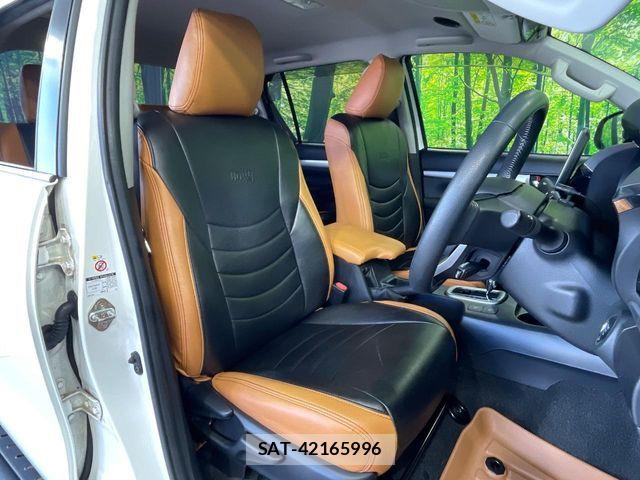 Toyota HILUX 2018-01 7785533-8