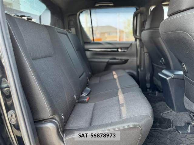 Toyota HILUX 2020-07 7785541-18
