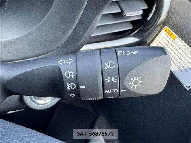 Toyota HILUX 2020-07 7785541-21