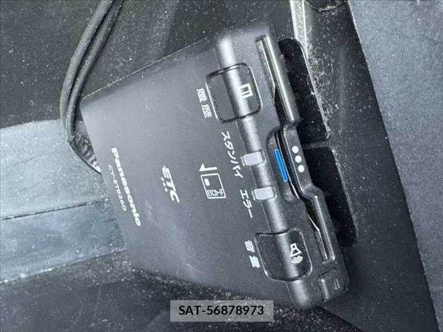 Toyota HILUX 2020-07 7785541-29
