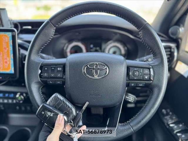 Toyota HILUX 2020-07 7785541-5