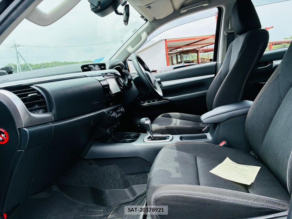 Toyota HILUX 2020-10 7020604-9