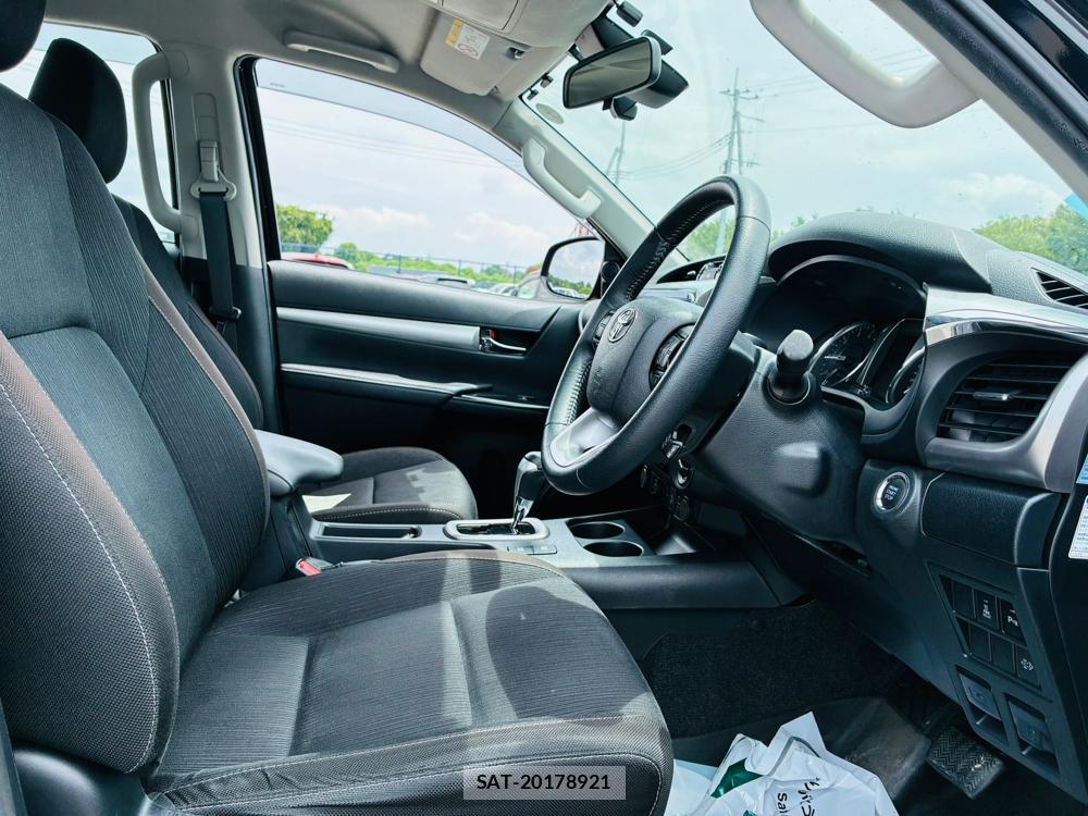 Toyota HILUX 2020-10 7020604-10