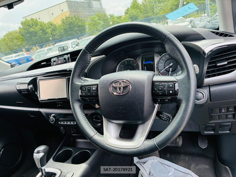 Toyota HILUX 2020-10 7020604-13