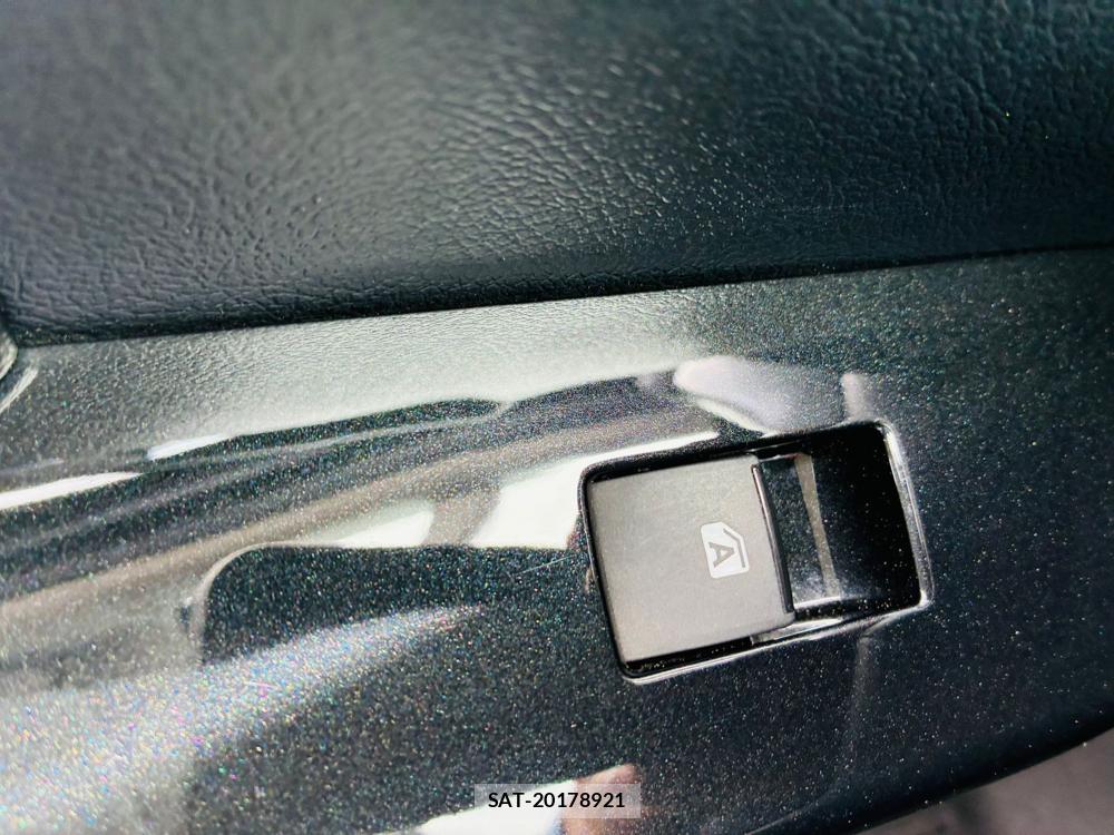 Toyota HILUX 2020-10 7020604-22