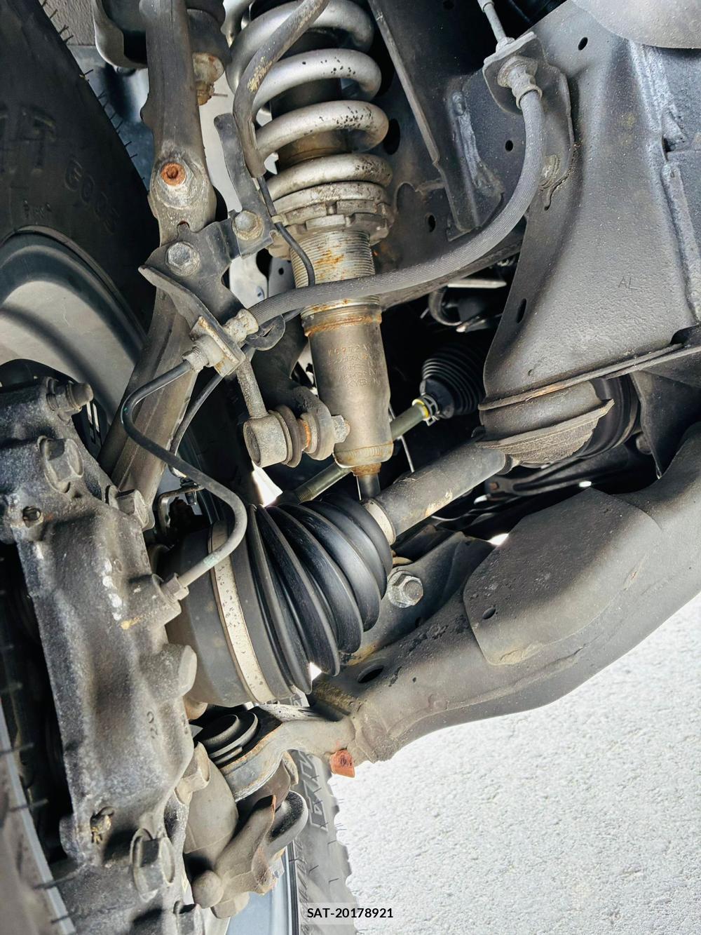 Toyota HILUX 2020-10 7020604-31