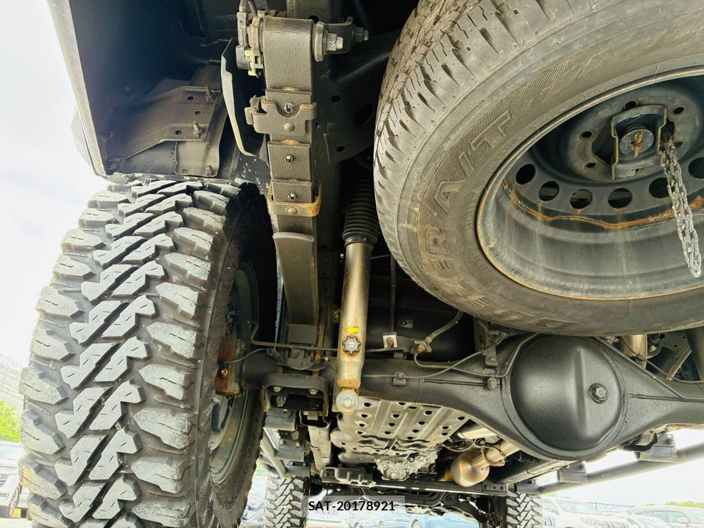 Toyota HILUX 2020-10 7020604-33