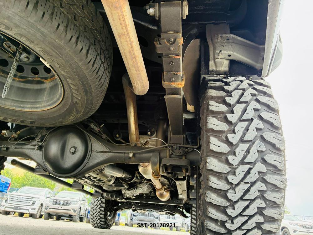 Toyota HILUX 2020-10 7020604-34