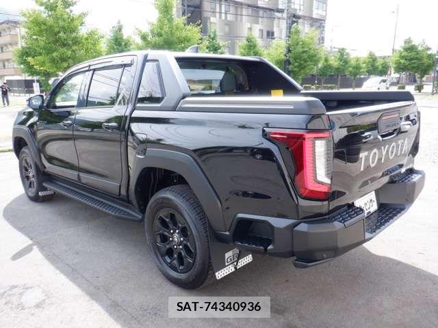 Toyota HILUX 2026-06 7876823-5
