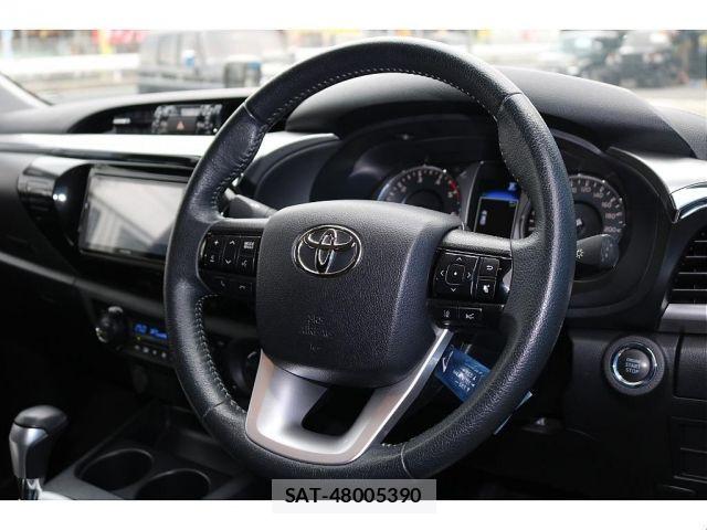 Toyota HILUX 2023-01 7876832-9