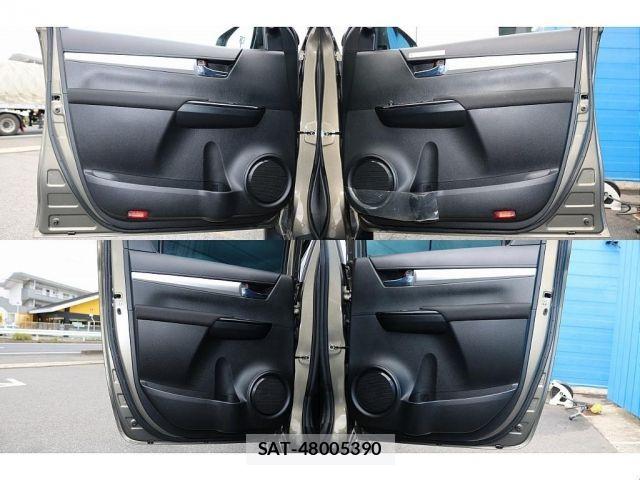 Toyota HILUX 2023-01 7876832-10