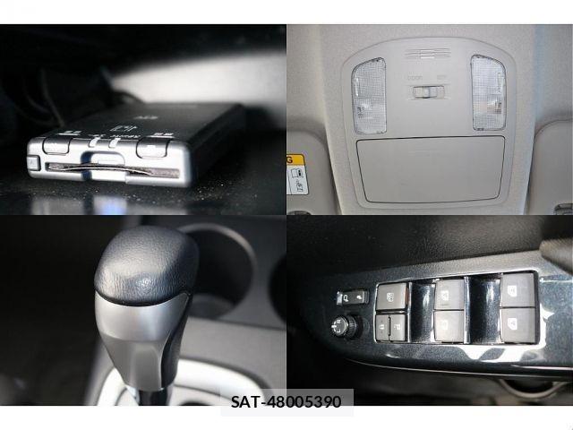 Toyota HILUX 2023-01 7876832-12