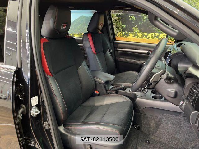 Toyota HILUX 2023-05 7876827-10