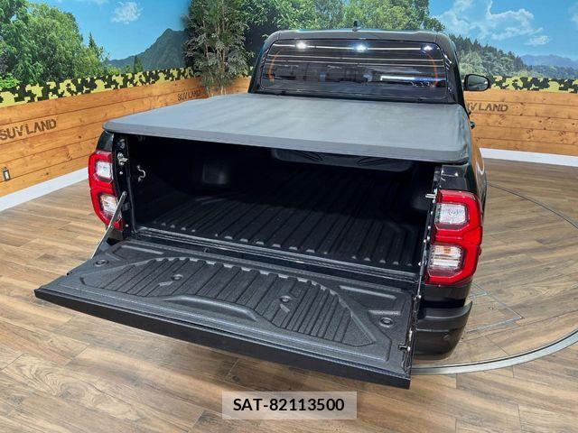 Toyota HILUX 2023-05 7876827-12