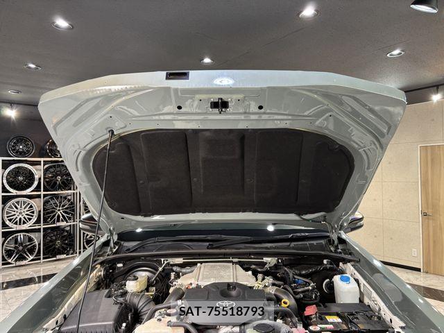 Toyota HILUX 2022-08 7876826-19