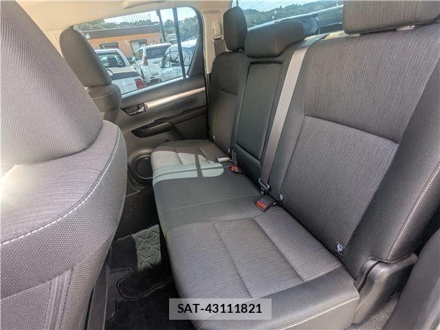 Toyota HILUX 2018-05 7876838-15