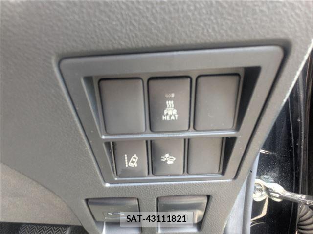 Toyota HILUX 2018-05 7876838-18