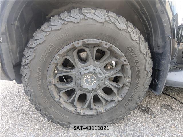 Toyota HILUX 2018-05 7876838-29