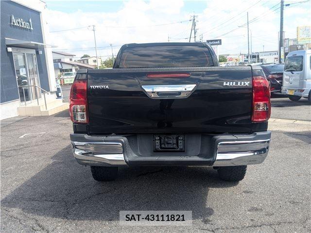 Toyota HILUX 2018-05 7876838-7