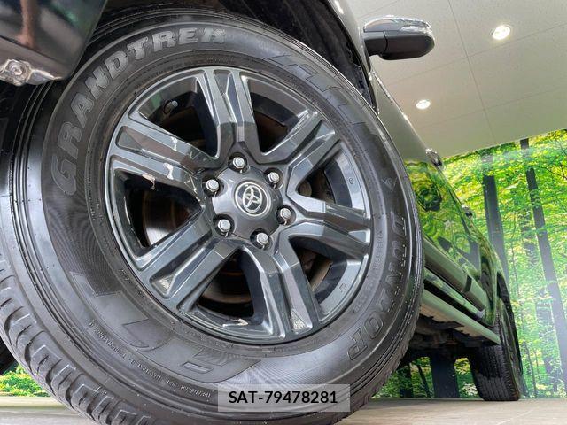 Toyota HILUX 2021-02 7902710-12