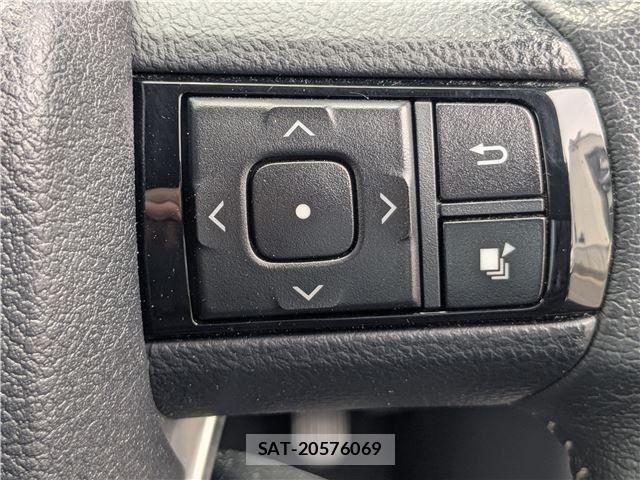 Toyota HILUX 2018-06 7902712-19