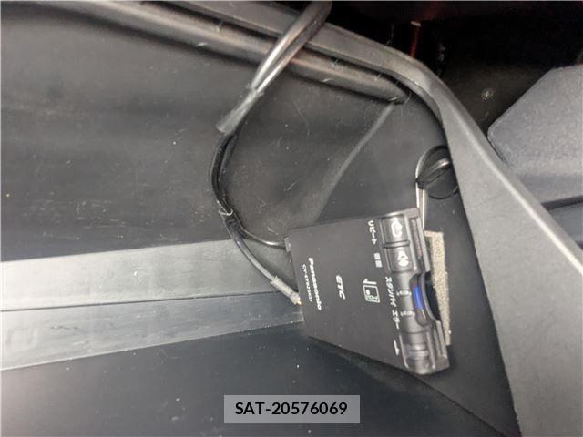 Toyota HILUX 2018-06 7902712-26