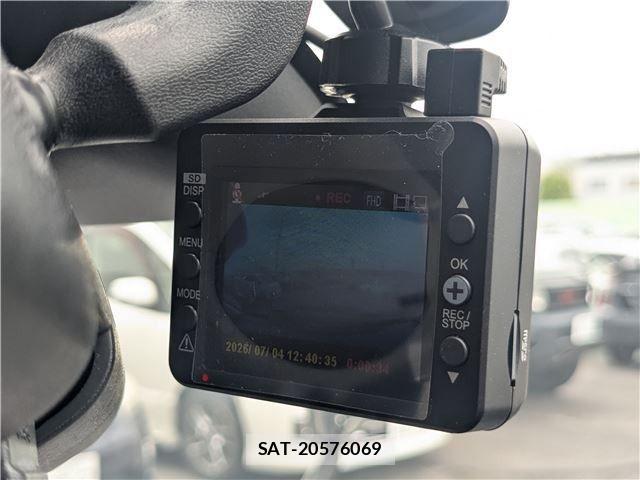 Toyota HILUX 2018-06 7902712-27