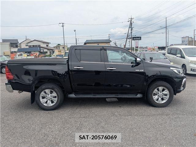 Toyota HILUX 2018-06 7902712-5
