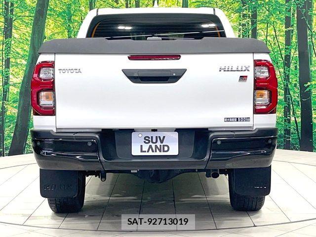 Toyota HILUX 2021-12 7902708-14