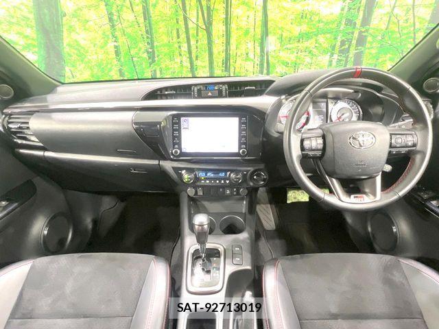 Toyota HILUX 2021-12 7902708-1