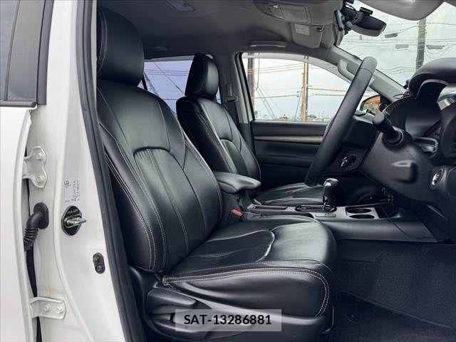Toyota HILUX 2021-01 7962018-15