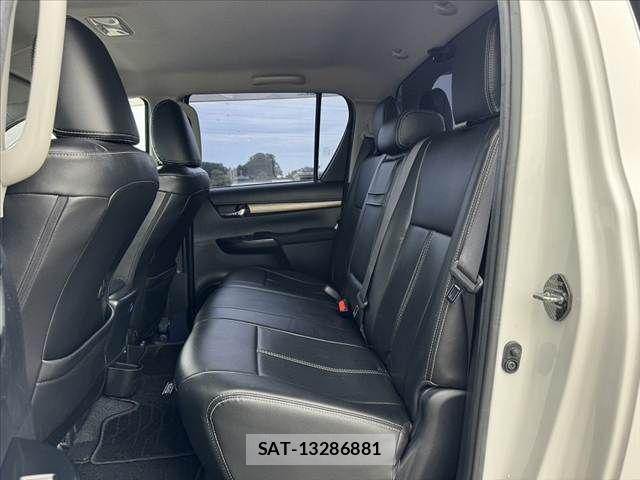 Toyota HILUX 2021-01 7962018-17