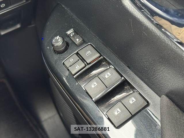 Toyota HILUX 2021-01 7962018-24