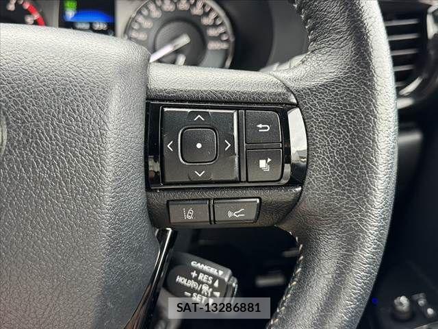 Toyota HILUX 2021-01 7962018-28