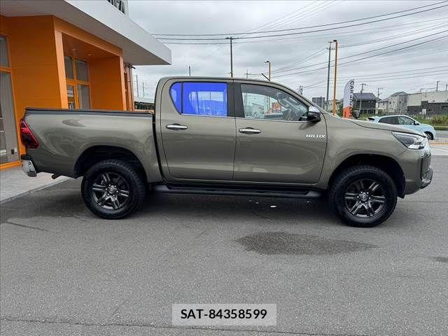 Toyota HILUX 2021-11 7962021-10