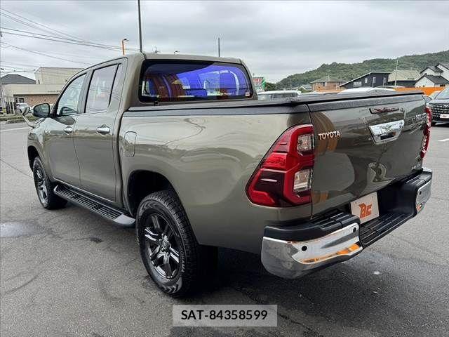 Toyota HILUX 2021-11 7962021-12