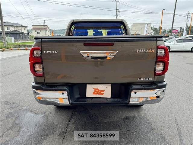Toyota HILUX 2021-11 7962021-13
