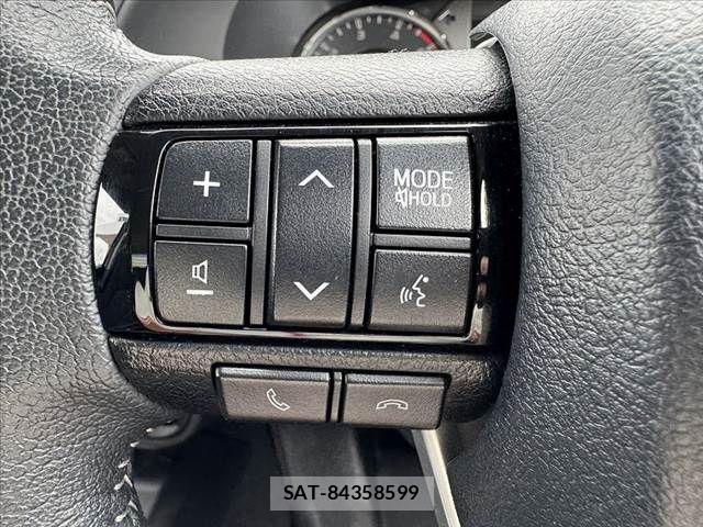 Toyota HILUX 2021-11 7962021-23