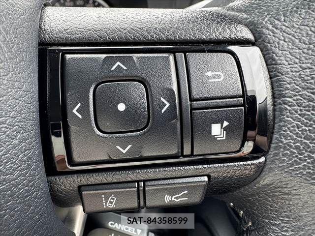 Toyota HILUX 2021-11 7962021-24