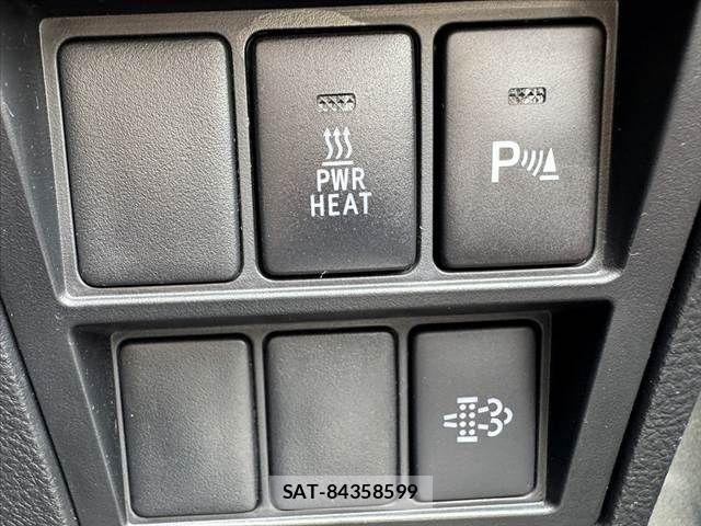 Toyota HILUX 2021-11 7962021-28