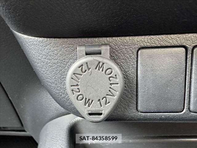 Toyota HILUX 2021-11 7962021-29