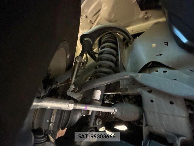 Toyota HILUX 2022-07 7962016-18