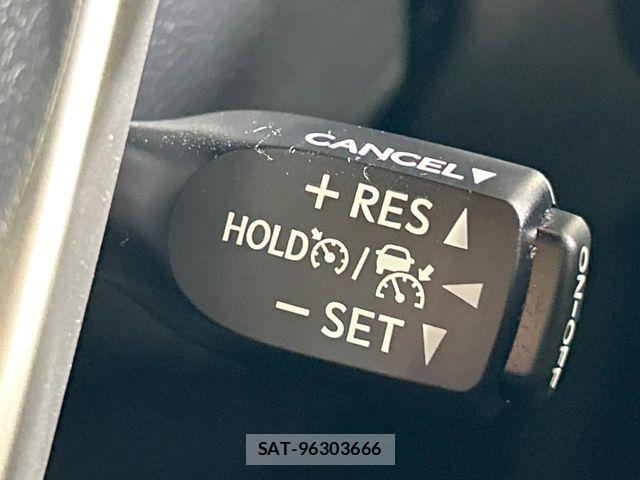 Toyota HILUX 2022-07 7962016-4
