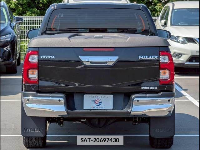 Toyota HILUX 2023-04 7962015-11