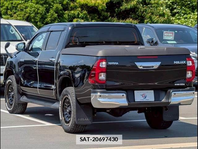 Toyota HILUX 2023-04 7962015-15