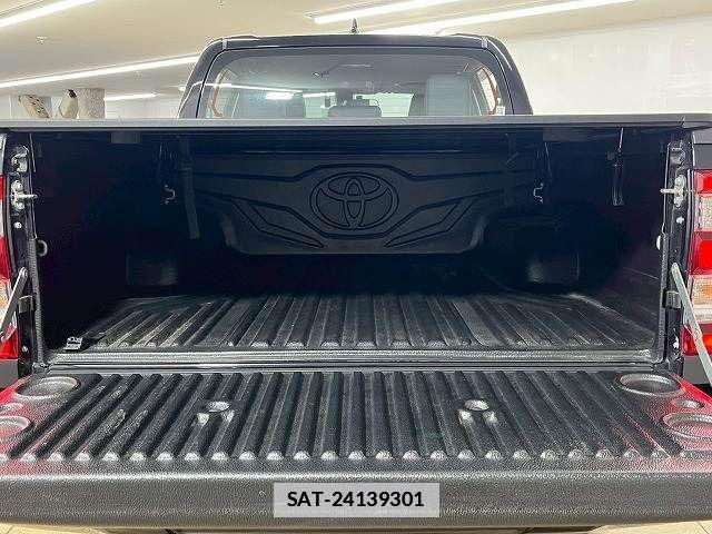 Toyota HILUX 2023-10 7962014-11