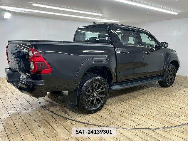 Toyota HILUX 2023-10 7962014-16